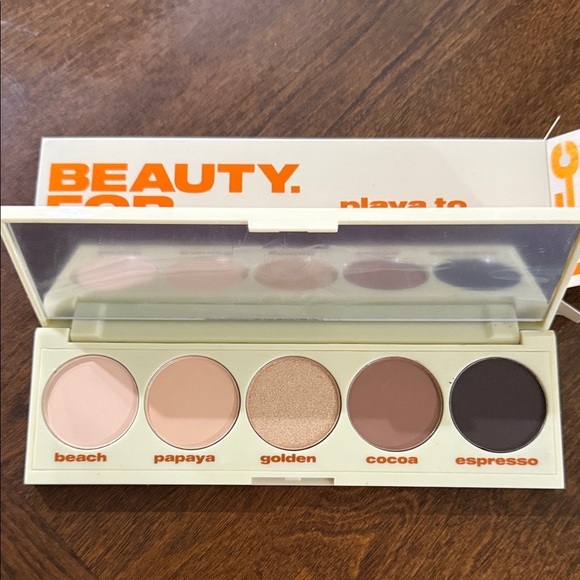 Playa to Palazzo Eyeshadow Palette - Picture 5 of 5